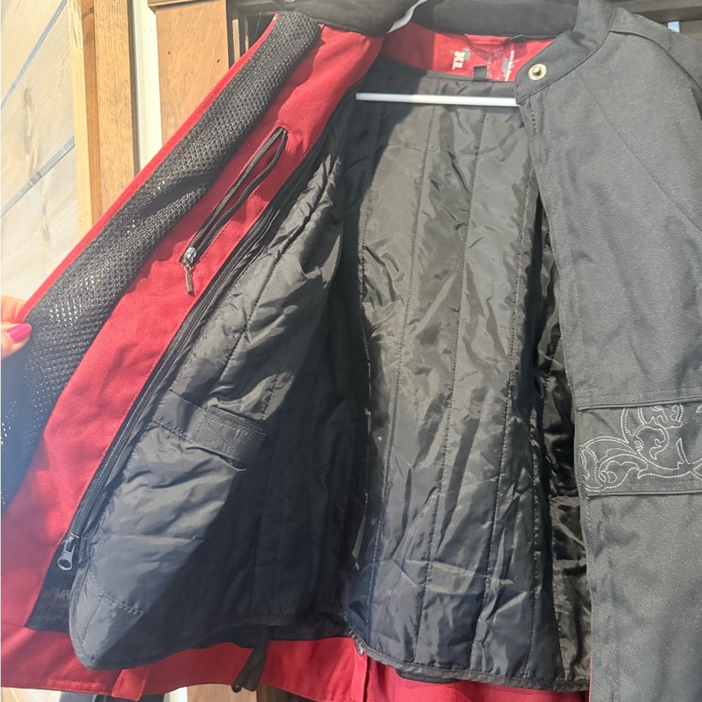 Motorcycle jacket - Picture 2 of 2